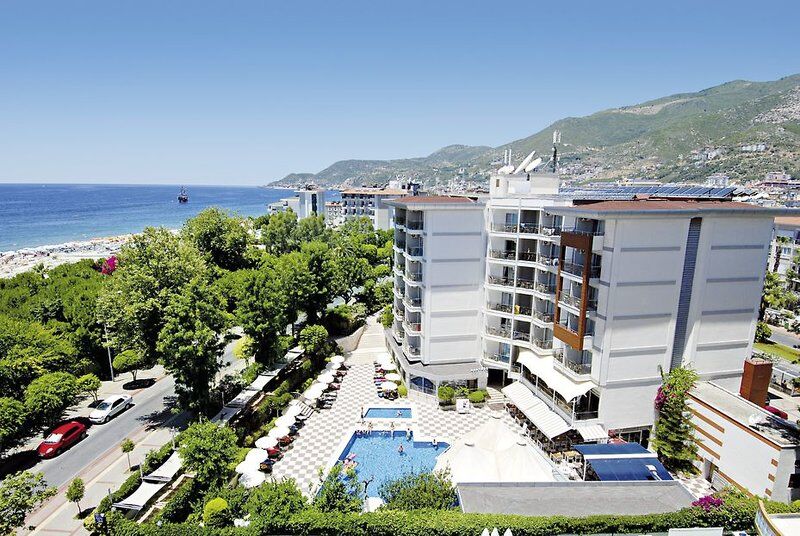 Grand Okan Hotel