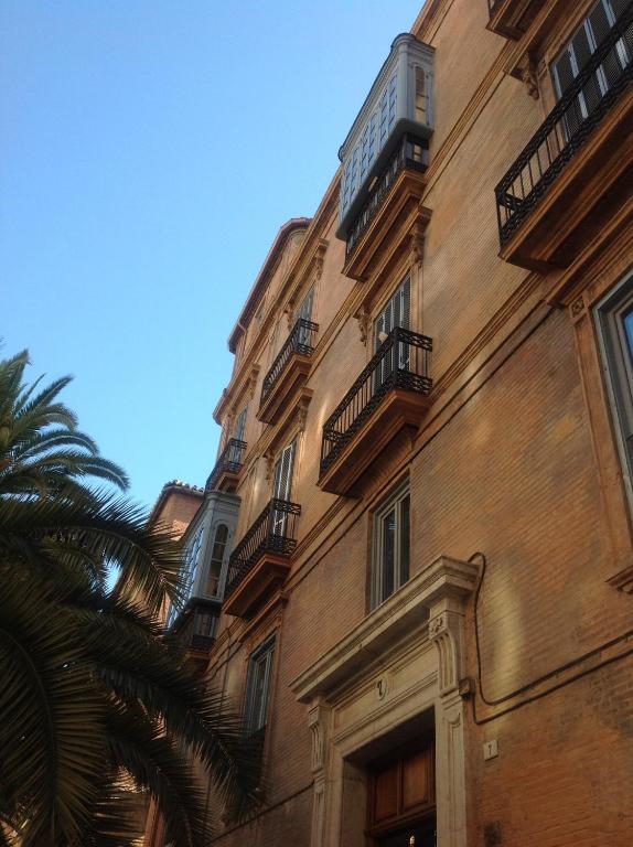 Life Apartments Alameda Colón