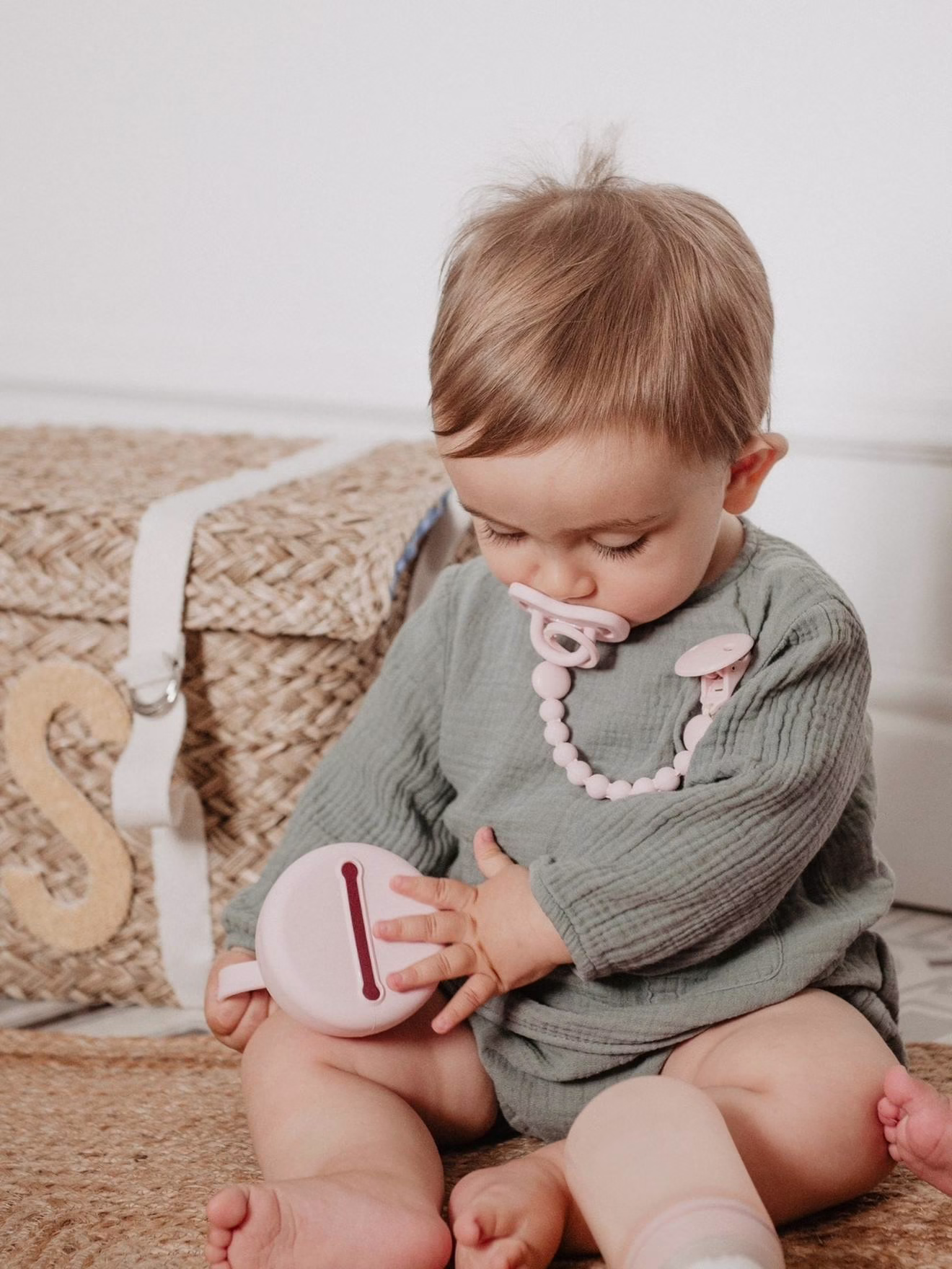 Siliconen fopspeenclip Colour Essence SUAVINEX lichtroze