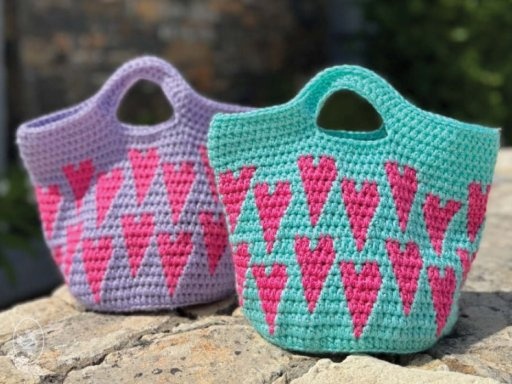 Gratis haakpatroon Hooked on Love - Dé hartjestas voor de zomer gehaakt met Durable Comfy